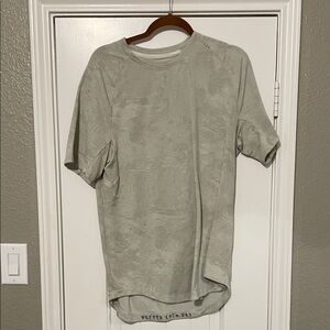 lululemon athletica Textured Short Sleeve Tee - Light Gray